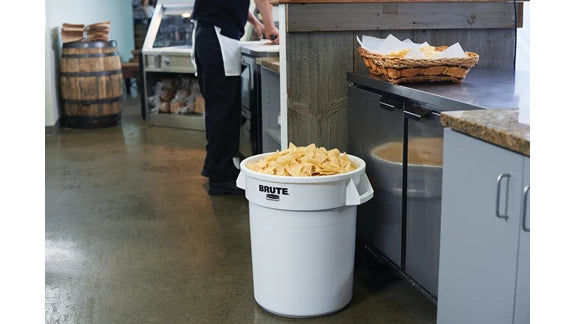 BRUTE® 38L PROSAVE® INGREDIENT CONTAINER WHITE